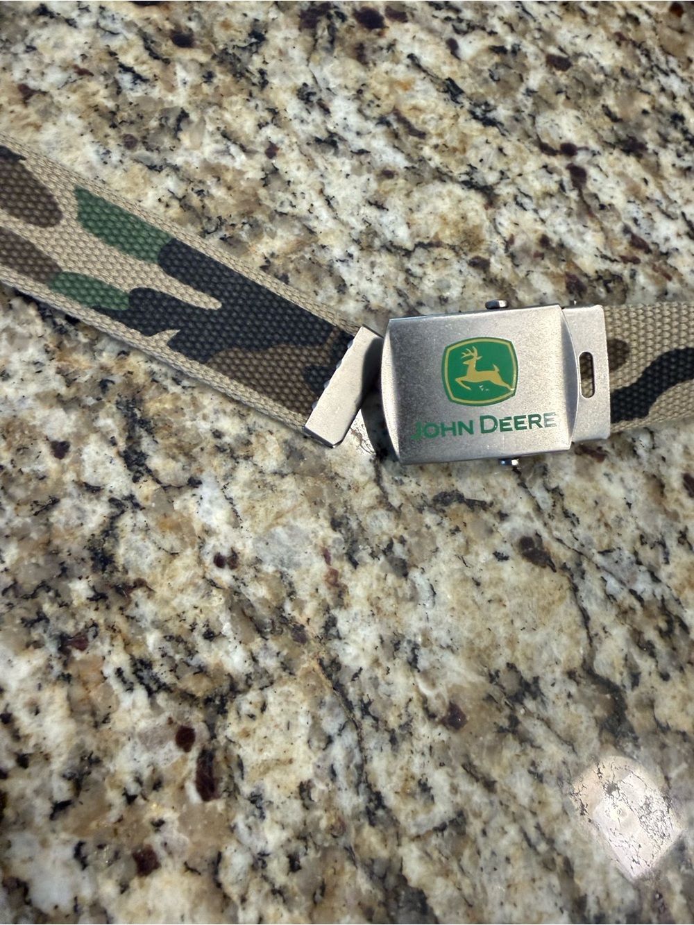 John Deere camouflage fabric belt silver logo buckle 36.5” unisex